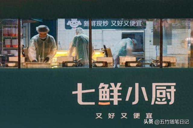 刘强东的声东击西：一场被误读的商业大戏