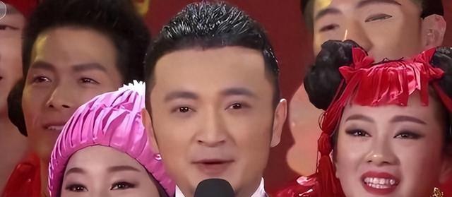 离婚后只字不提尼格买提，一别两宽3年后，才发现他们不是一类人