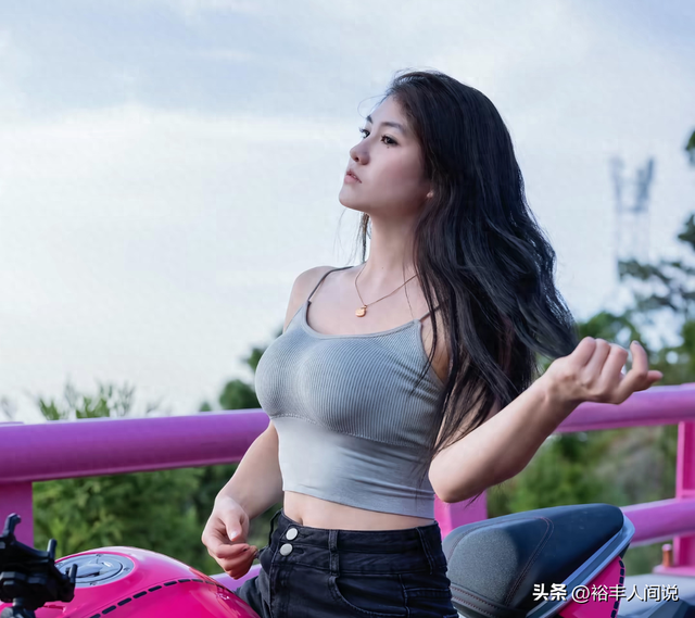 贵州女骑手郑瑶去世，年仅21岁，友人曝原因，再有一年护士转正