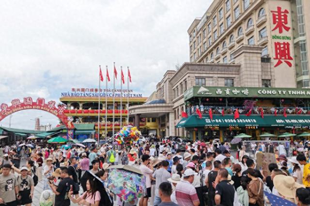 国庆中秋假期东兴市累计接待游客95．86万人次
