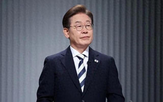会见特朗普之前，来不了北京的李在明做了两手准备，准备派出特使团访华，有一份亲笔信要交给中方