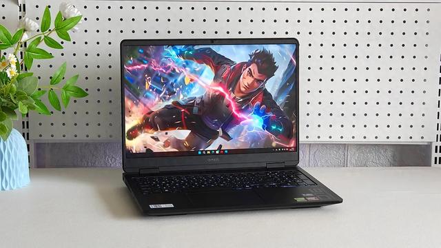 精灵游戏无敌版下载地址（R9 8945HX同阶无敌 暗影精灵11锐龙版评测 更强大的RTX5060游戏本）