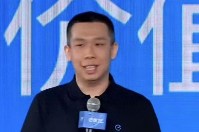 上海警方通报：沪上某互联网企业高管被抓，2年狂收4000万元