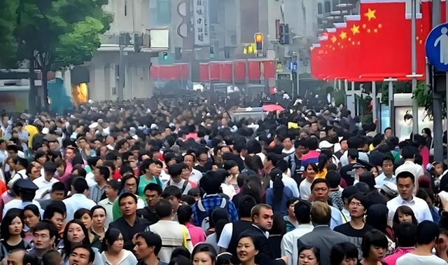 中国将迎人口死亡高峰！22年1041万，23年1100万，去年死亡多少？