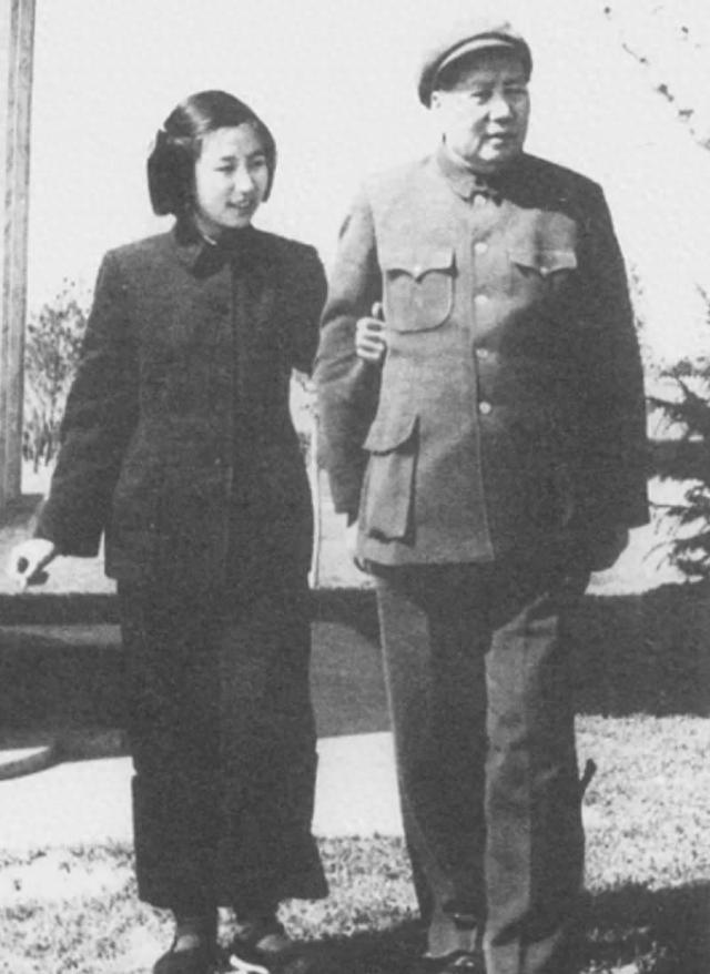 74年，李讷带着娃到北京看望父亲，主席流泪道：娃娃不能离开我了