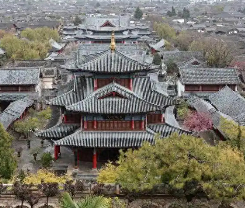 丽江古城收维护费：是公平负担还是责任转嫁？