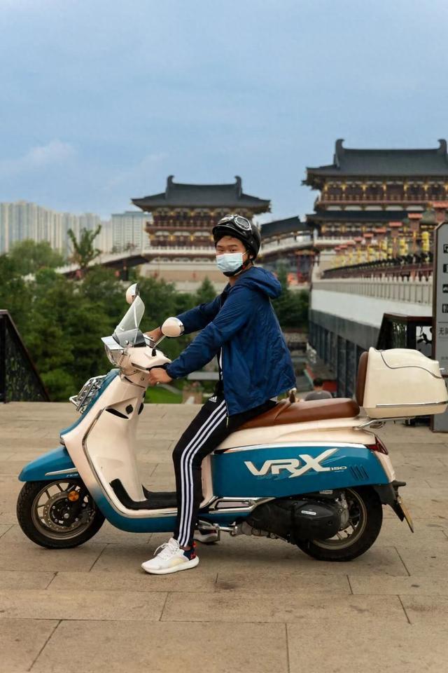 【车主说】中式建筑与欧式复古踏板车-记一次休闲游