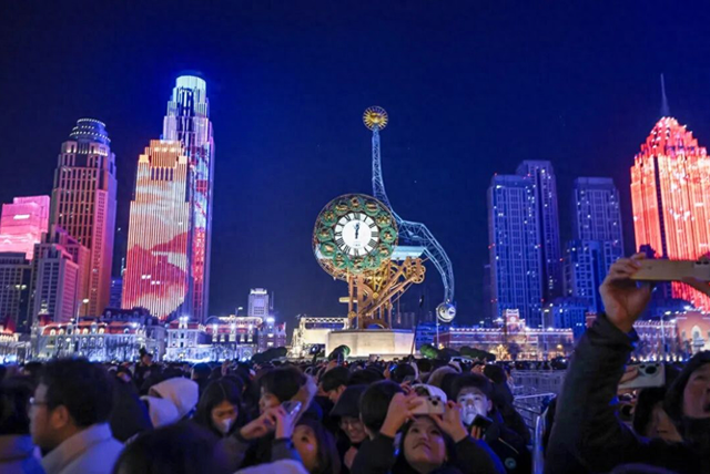 从“工业锈带”到网红打卡地：北方第二城，靠什么接住2.72亿游客