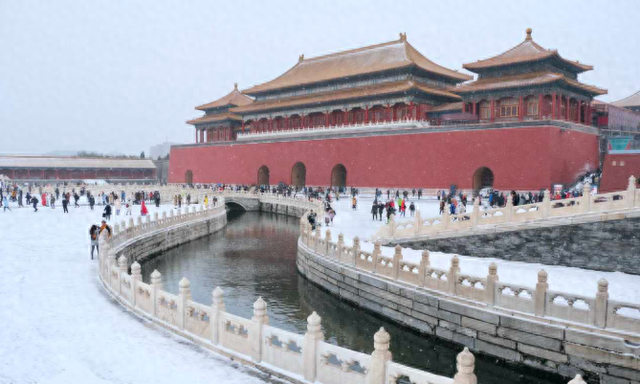 雪落红墙才是北京！4 个必去打卡地，随手拍都是古风大片