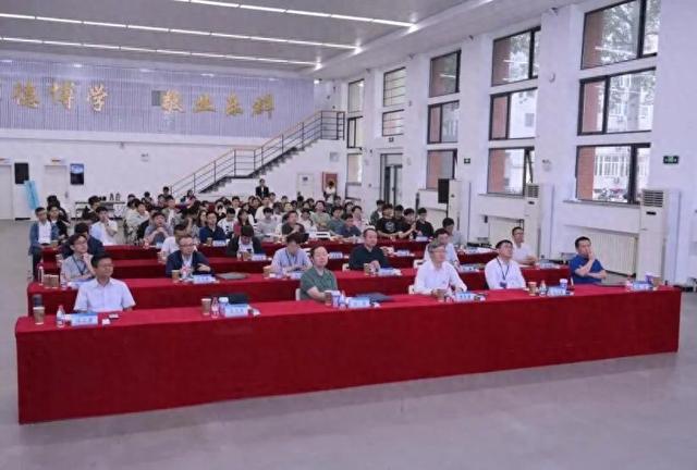 中国电子学会青年科学家俱乐部论坛（2025-01）成功举办