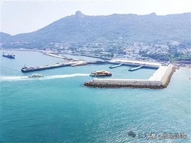 开通了！坐船到灵山岛，看贝壳楼、老虎嘴，海上看风景，还能打卡“初心灯塔”……
