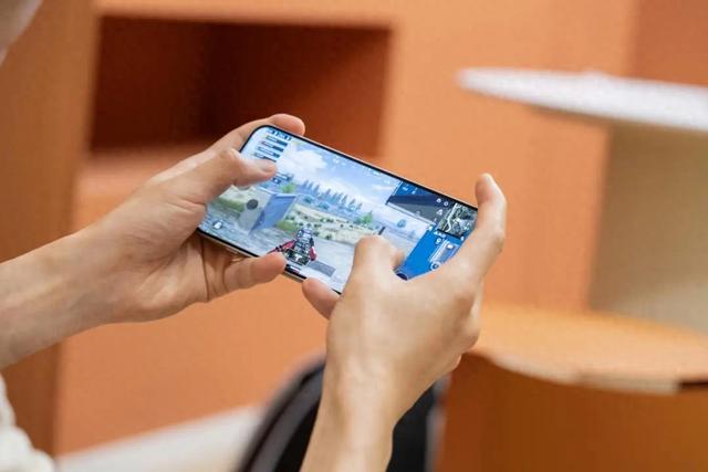 和平精英全机型画质助(和平精英144Hz模式来了仅一款手机支持)