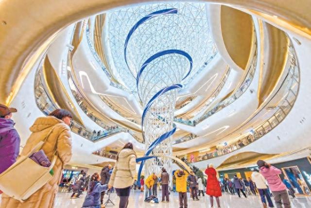 元旦假期接待游客880.8万人次 实现旅游总花费109.7亿元 北京文旅市场迎来“开门红”