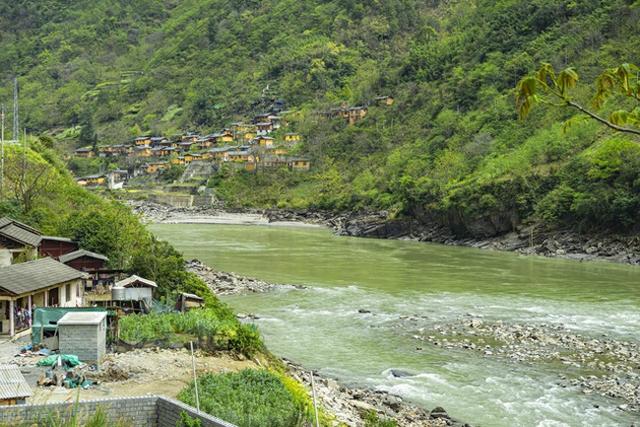 比西双版纳野性，比普洱仙气，最神秘的地方之一，99％的人错过了