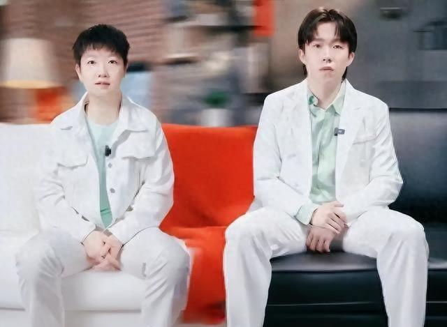 北京大满贯结束，孙颖莎和王楚钦行程曝光 两人中秋祝福衣服太搞笑
