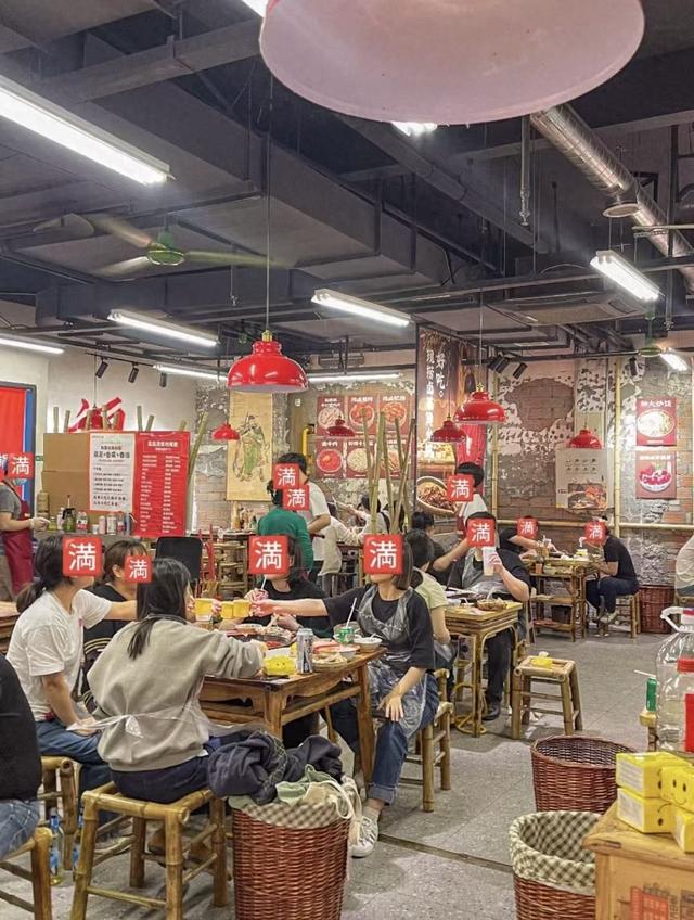 成都十大火锅排名是什么（2025年成都本地人火锅推荐TOP10）