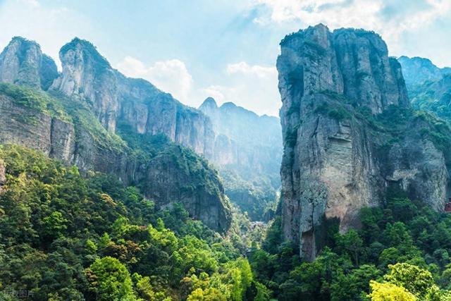 浙江被严重低估的宝藏仙山，与黄山齐名，此生必去！徐霞客没骗我