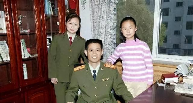 已经退休的“飞天将军”聂海胜，如今又过着什么生活？