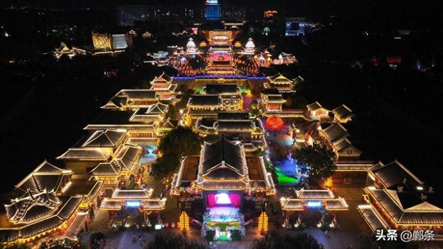 邯郸方特国色春秋夜场游清凉上线