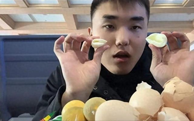 山东菏泽小伙凭煮蛋9天涨粉400万被称“蛋神”，近日成立公司