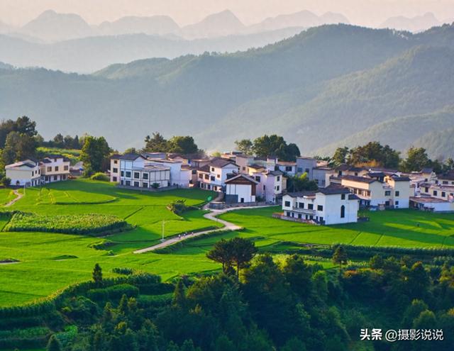中国醉美地标集-定都阁、丽江古城、七彩丹霞、三潭映月