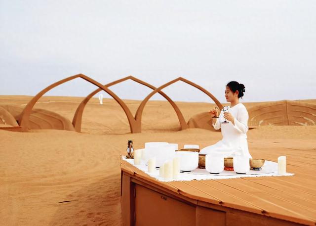 腾格里徒步：在沙漠中寻找治愈力