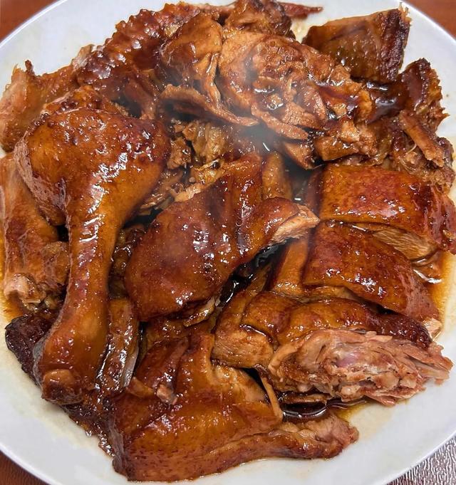 零失败家庭版酸梅鸭做法:鸭肉鲜嫩不柴,酱汁下饭超开胃
