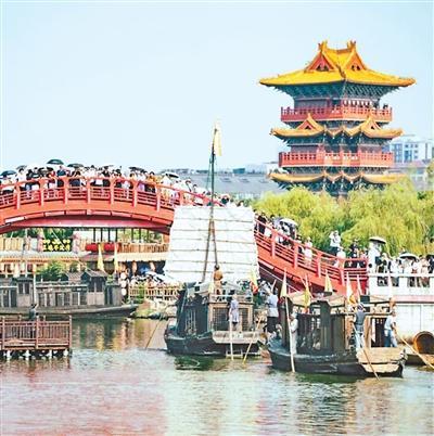 河南开封：旅游演艺带火八朝古都