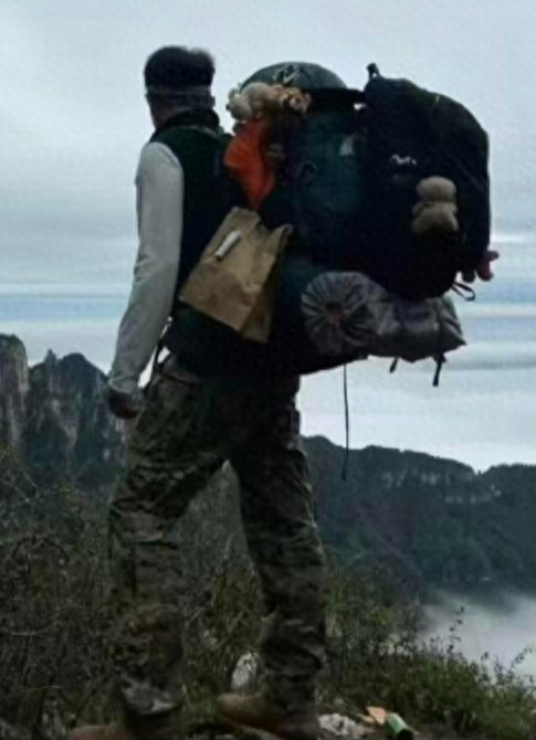 男子南太行山徒步坠崖遇难 救援人员：在水潭底部找到丨封面深镜