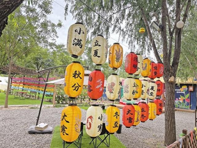 撑起帐篷易，撑起期待难