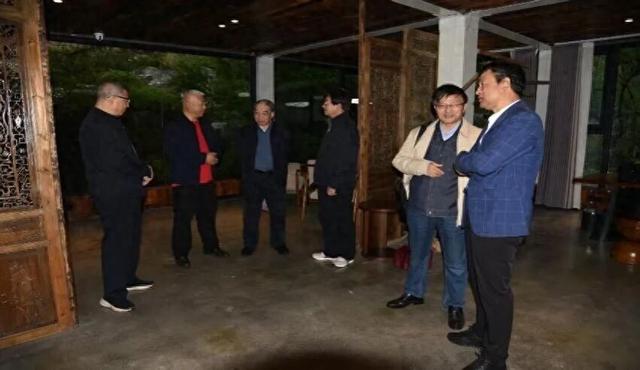 (胡雨欣)徽县考察记：秋雨中随师友循古道，探千年文脉