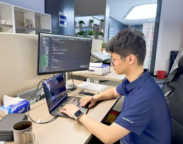 配载优化例题（船舶配载从拼手速到AI算力 20年数据喂出更聪明的港口）