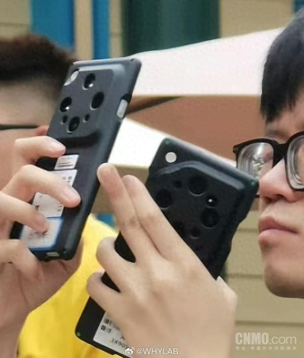 OPPO Find X9 Ultra“真机”曝光 采用奥利奥镜头模组