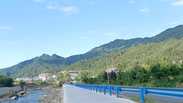 陕西安康最北边，最绿面积最大的县，简直太绿了