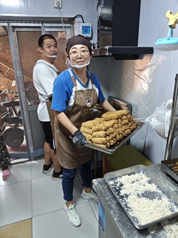 摆地摊是什么梗？（摆摊）
