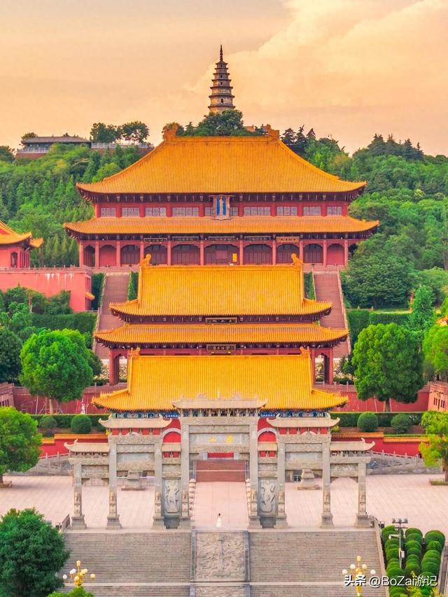 热门话题！不是故宫不够好，香山寺的性价比惊艳到你