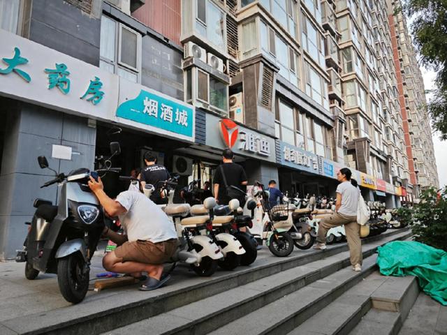 电动自行车新国标引发抢购潮：老车集体涨价，新车“解速”问题待解
