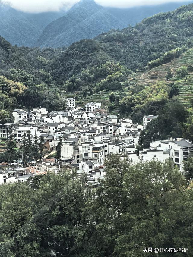 2025年秋老姐俩江西行，去篁岭看晒秋