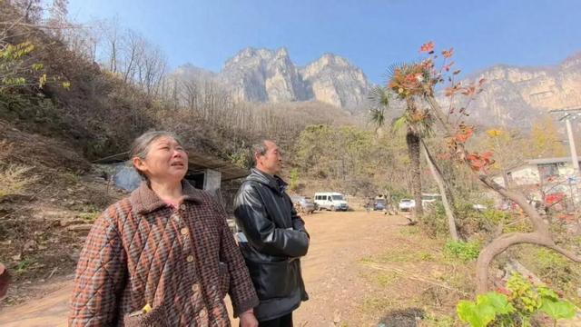 30岁男子河南辉县深山失联37天，车停在农家乐门口，人不知所踪！父亲：他从小喜欢探险，看到危险的地方还想拍照留念，朋友都劝不住