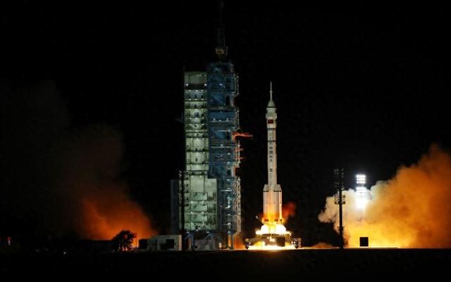 “伴飞”中国航天12载  参灵草的中医药“飞天”梦