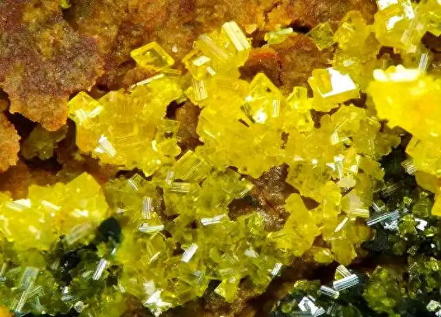 赚麻了！油田和煤田下居然有铀！中国终于摘掉了“贫铀”的帽子