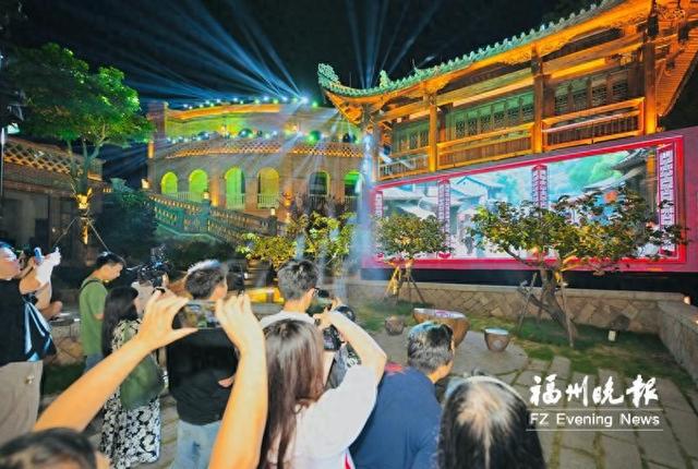 上下杭龙岭顶开启光影秀 “双节”期间每晚上演两场