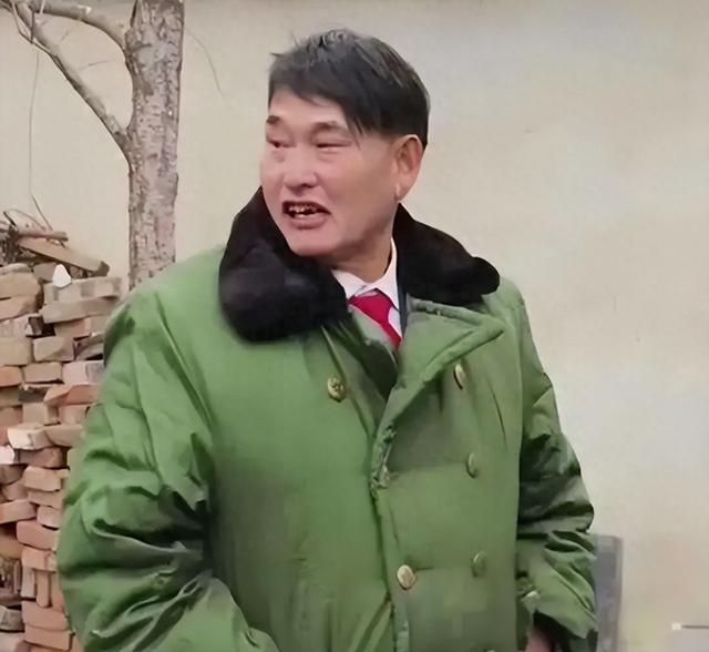 大衣哥案终于判了，全网大快人心，但有一人怕是肠子都要悔青了