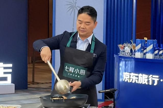 刘强东亲自烹饪家乡菜站台京东酒旅，喊话“不打价格战”！国庆送10万张5A门票→