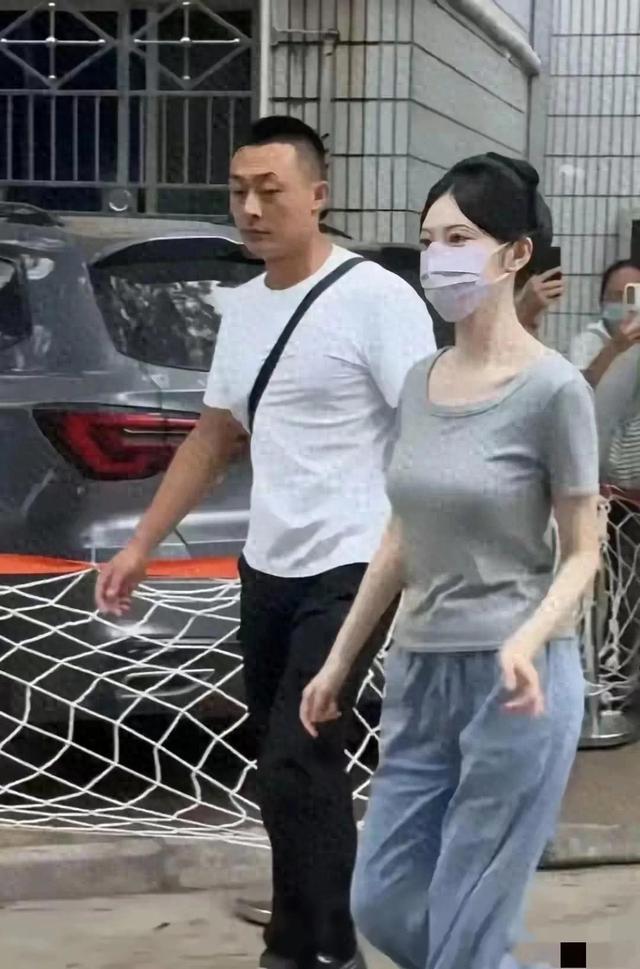 被景甜惊艳到！前凸后翘的曲线	，张继科恐怕肠子都悔青了！