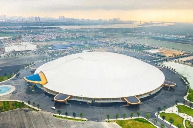 都像大乌龟！越南国家会展中心疑似抄袭百岁山生产基地？