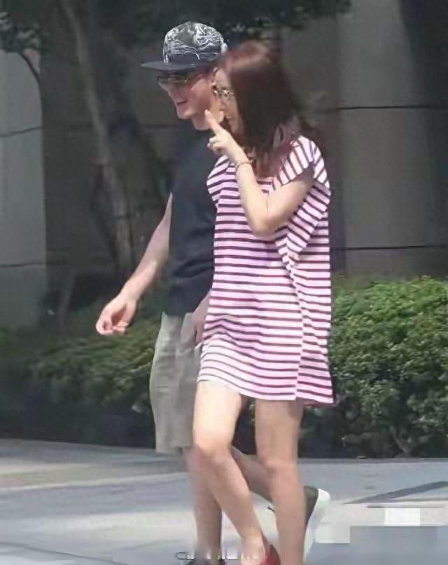 如果有一天他们两个离婚了，我就再也不相信爱情了