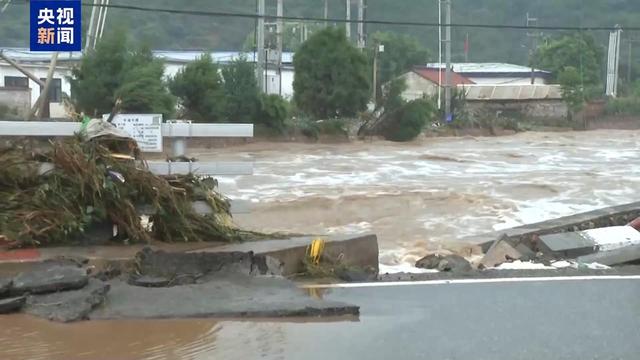 记者直击密云特大暴雨引发山洪 部分村庄被淹局地交通中断