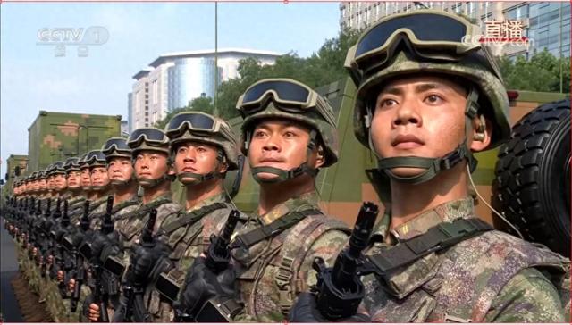 战争游戏武器（不装了一口气看完九三大阅兵武器装备谁说我们一个也不认识）