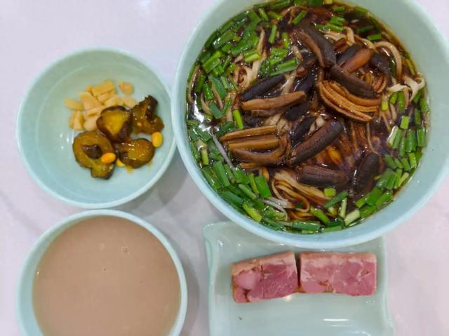 生日,上镇江吃一碗锅盖面